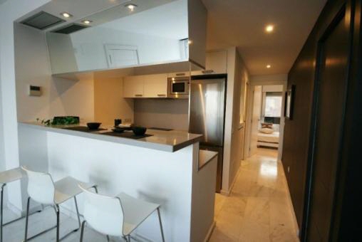 Cocina moderna y habilitada completa