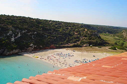 Vistas desde la terraza al mar y la playa