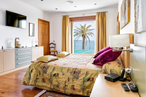 Dormitorio principal con vistas al mar