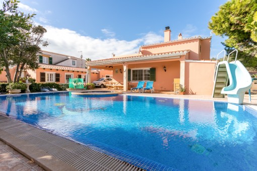 Villa en Es Castell para vender