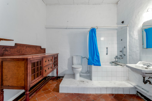 Baño grande de la casa