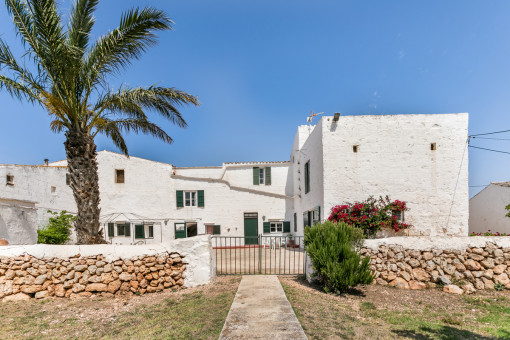 Finca espectacular con gran terreno y licencia turística en zona Ciutadella